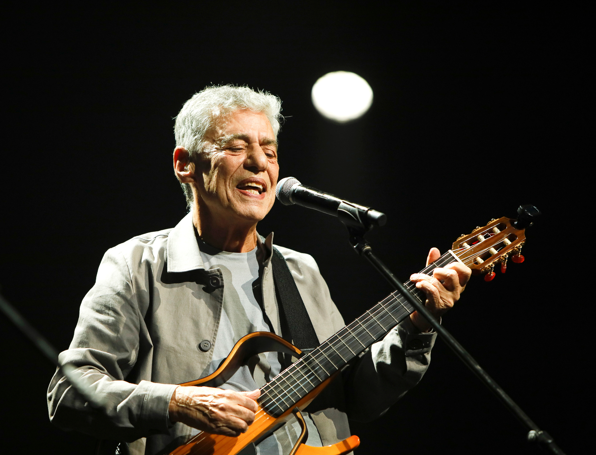 CHICO BUARQUE